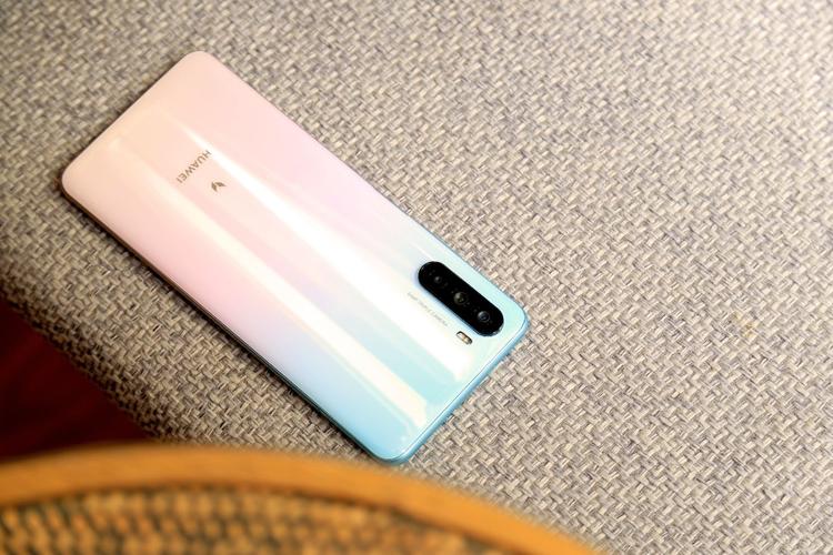 华为推出亲民型5g手机华为麦芒95g体验出色仅售2199元起