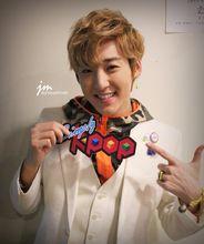 u-kiss kevin一般指禹成贤