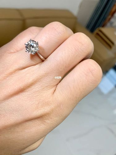 老凤祥钻戒_钻戒_老凤祥怎么样_男朋友_三金_公婆_婚姻_钻石_时尚