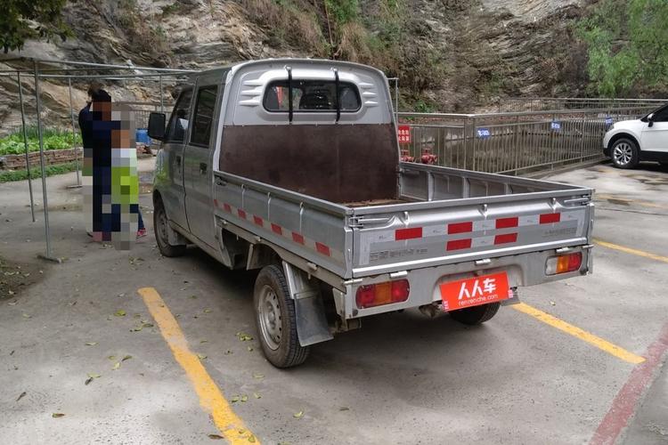 五菱汽车-五菱荣光小卡 2017款 1.5l 双排基本型l3c