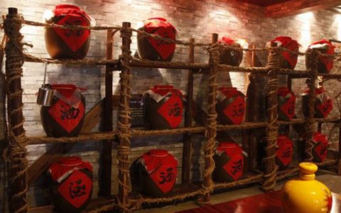 贵州茅台镇酱香型白酒为什么需要长期储存
