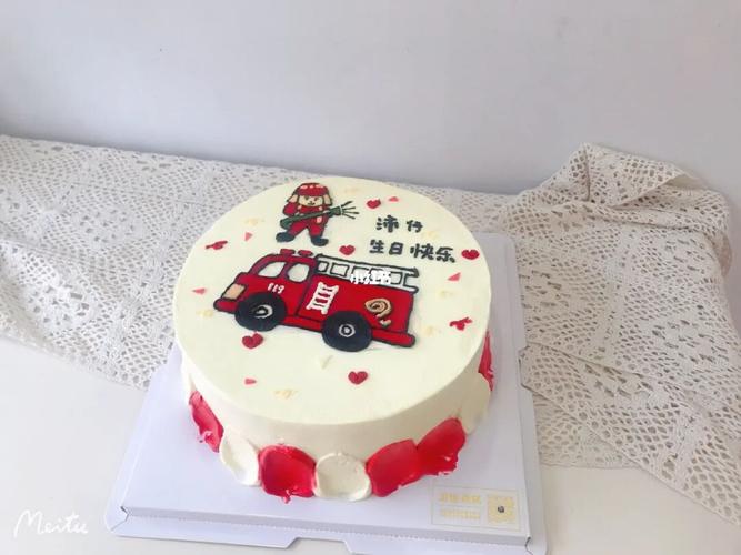 消防员手绘生日蛋糕_消防员_生日蛋糕_手绘_男朋友_美食_蛋糕_消防员
