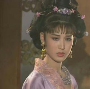 95版《武则天》:郑爽的9个"王皇后"造型,个个漂亮又