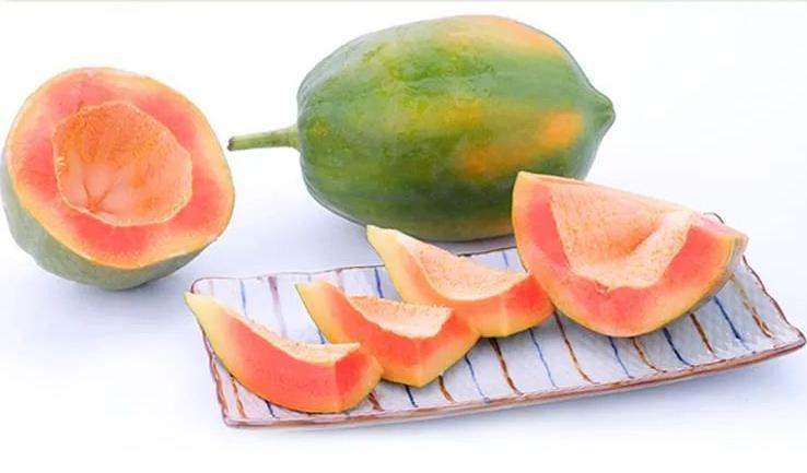 今天给大家介绍一款 清远红妃水果木瓜,但凡你吃过它,你会发现,原来