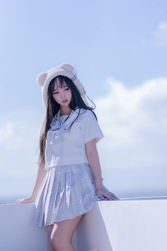 美女cosplay|过期米线线喵-天台jk