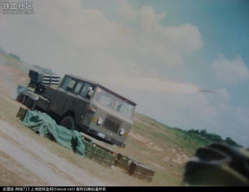 [原创]解放军国产82式130mm轮式自行火箭炮 [参赛]