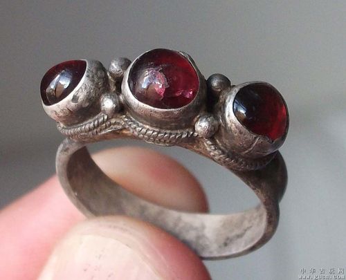 清代红宝石戒指