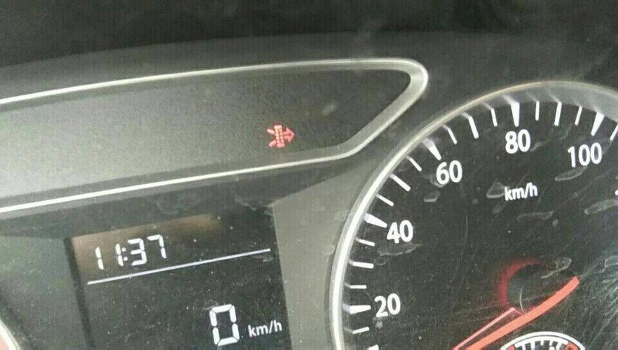 福田奥铃仪表盘指示灯