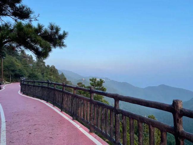 玉苍山森林绿道