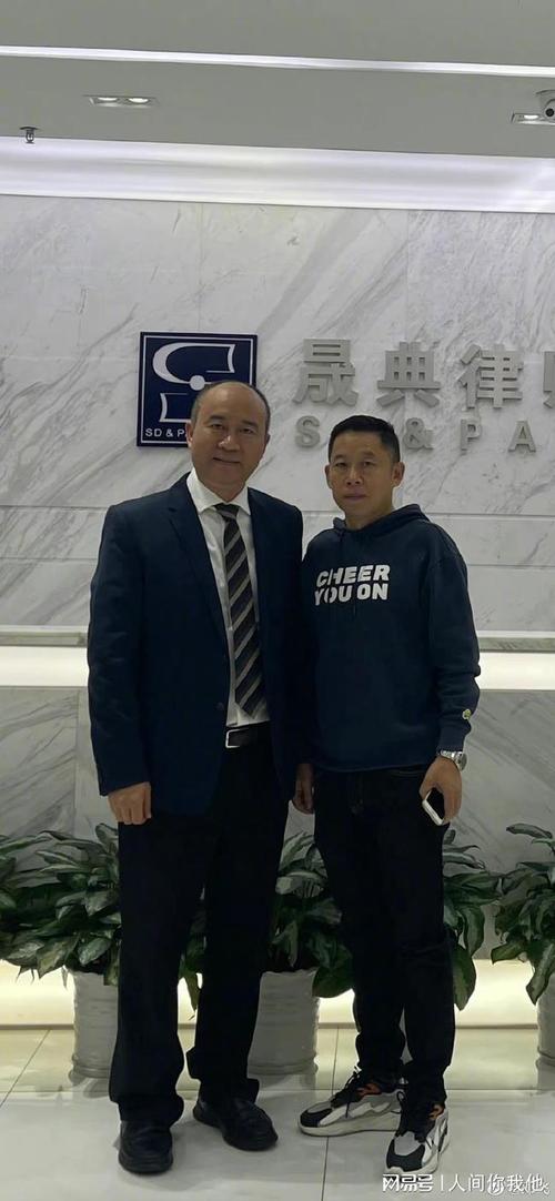 孙卓妈妈孙卓的黑龙江户口用的是他们寻人启事上孙卓的照片