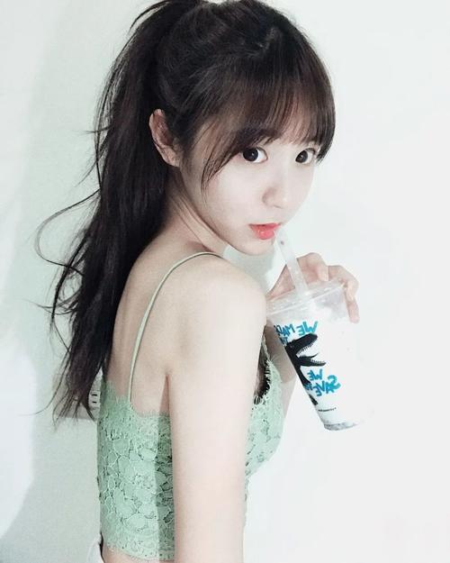 漂亮,清新,校花陈雨凡,不一样的感觉