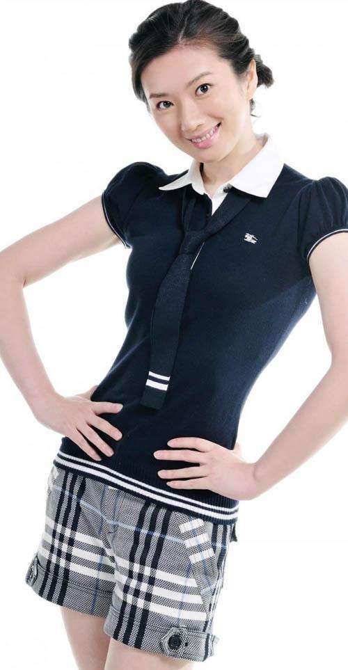 《孤岛飞鹰》电视剧中章月欣的扮演者是谁?