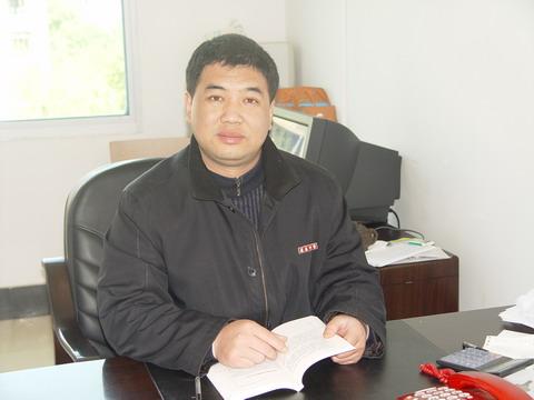 毛东华