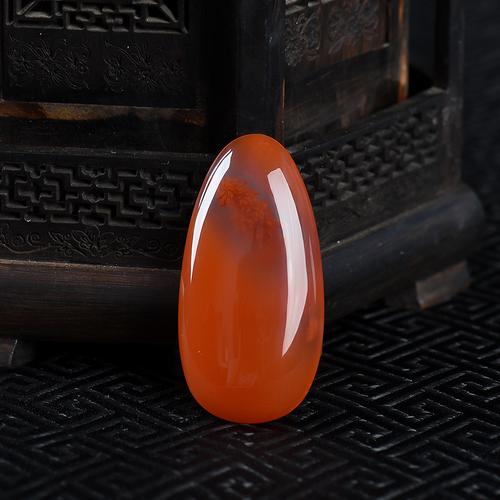 冰飘南红随形吊坠