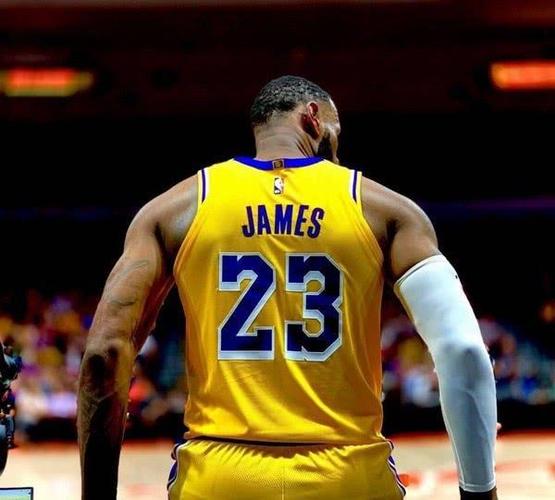 美媒:莱昂纳德已超詹姆斯成现役第一人!三大理由,竟无力反驳!