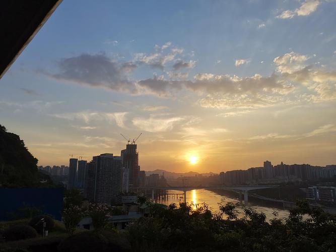 今日重庆天空