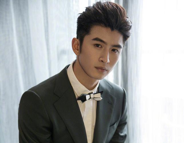 张云龙的婚纱照怎么回事 张云龙真正的老婆是谁结婚照