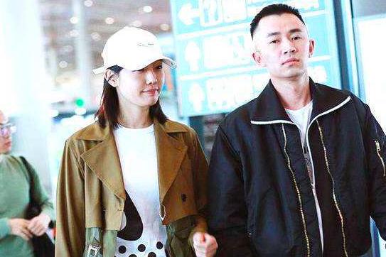 白百何新恋情曝光,和新男友拥抱难舍难分,前任现任差距一目了然