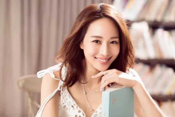 张钧甯怎么读张钧甯是叫ning还是mi