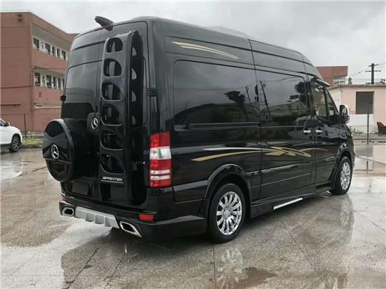 实拍19款奔驰mpv 奔驰斯宾特高端商务房车