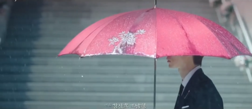 其中串联的一些案件也有头无