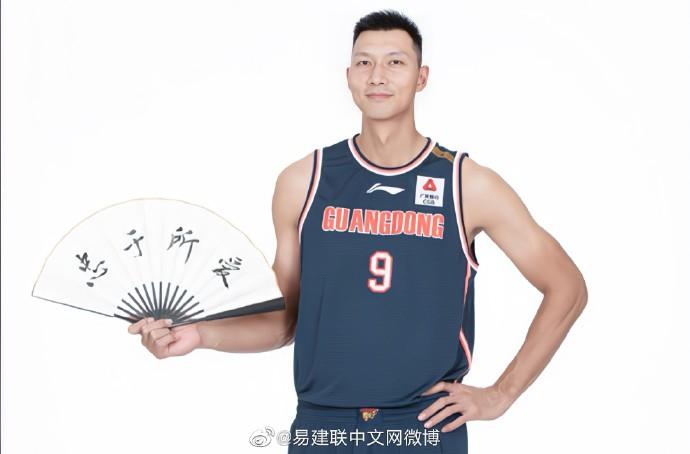 cba新赛季写真 | 易建联个人6p