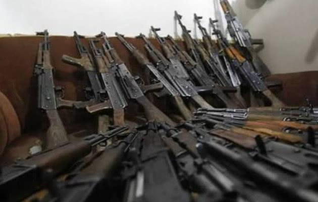 世界最大的枪支市场在阿富汗的附近,这里枪支种类非常多