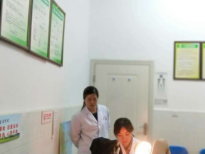 心系妇女,关爱儿童––市妇幼保健院开展扶贫义诊基层行活动