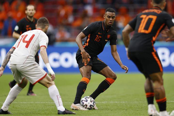 都体:尤文仍有意格拉文贝尔奇,计划在明年夏天尝试签