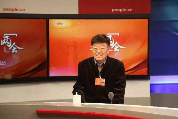 扬子江药业集团董事长徐镜人因病于伊犁逝世