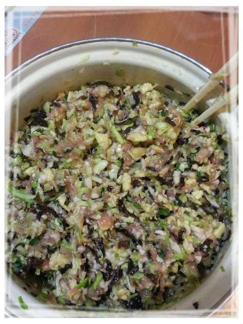 三, 白菜猪肉馅饺子