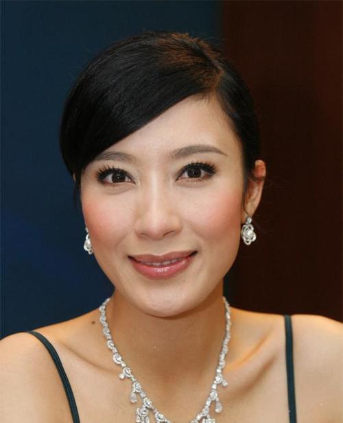 杨怡个人资料_杨怡主演过的电视剧_杨怡男友