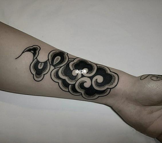 祥云纹身_纹身_tattoo怎么样_纹身图案_美妆_彩妆