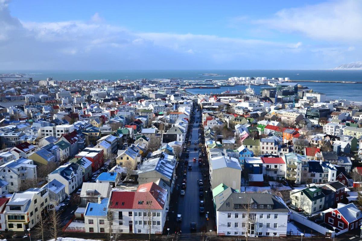 在世界杯上叱咤风云的冰岛,除了足球还有什么值得你关注