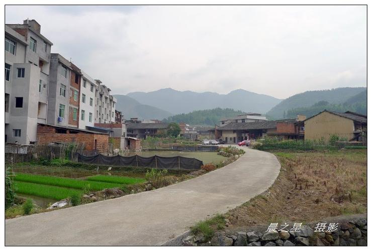 金沙镇位于闽清县西部,跟尤溪县汤川乡毗邻,海拔150-805米,距闽清城关