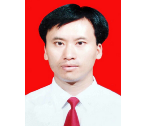 尹晓忠,男,汉族,中共党员,1970年9月出生,永新县石桥镇人,大学本科