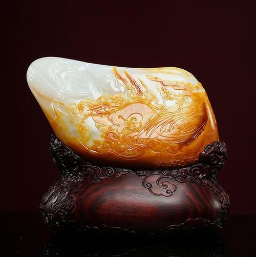 中国工艺美术大师 崔磊和田玉籽料龙凤呈祥摆件14.8×8.0×6.