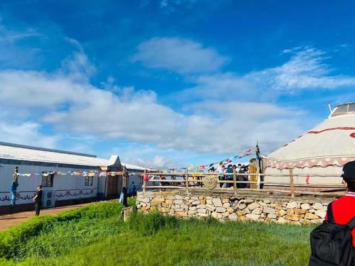 【原创】草原上的红格尔敖包