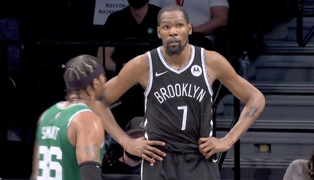  p>凯文·杜兰特(kevin durant),1988年9月29日出生于美国 a target="