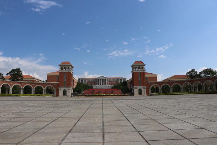 云南大学新校区