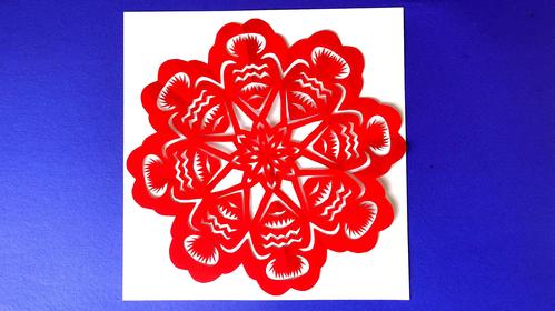 手工剪纸怎么做