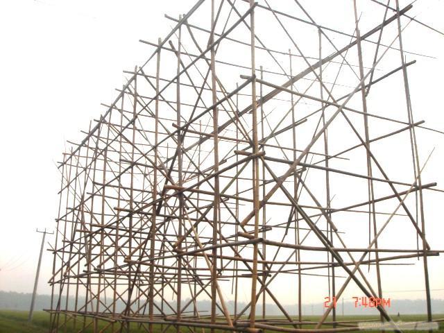 带电线路跨越架搭建