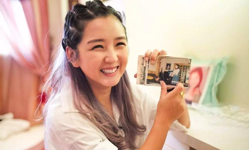 爱撩专访 | 何洁:从青涩少女到舞台女王,不服就犟?