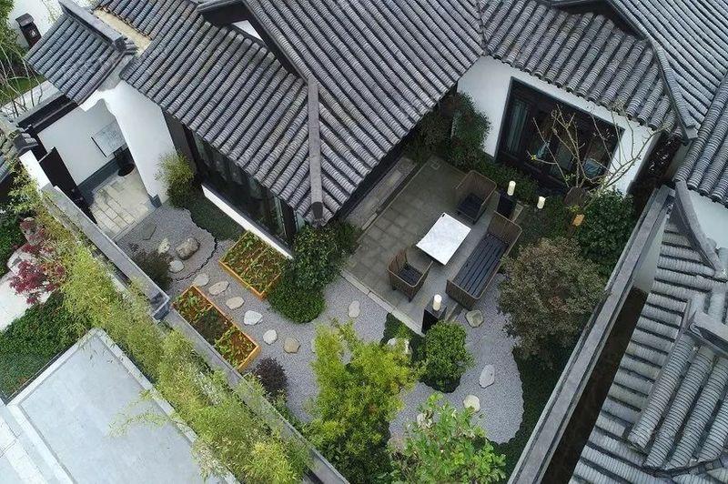 合景云上244套房源入市,首付最低46万起买联排别墅