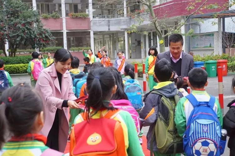 高高兴兴上学去,快快乐乐闹元宵