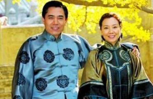 陈宝国从一而终的爱情:与赵奎娥相恋8年终修成正果