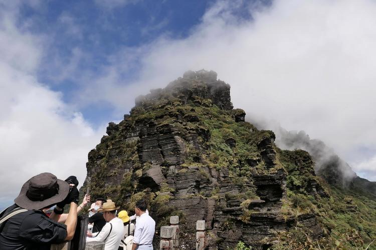 梵净山一一老金顶