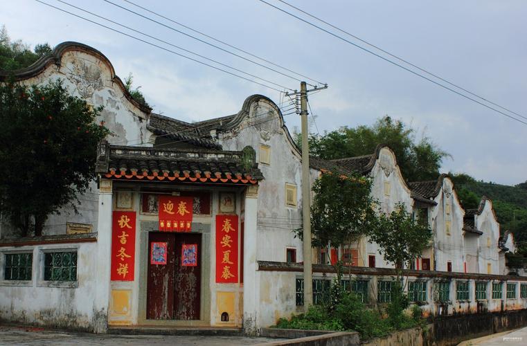 标题:客家围屋民居---梅县南口侨乡村