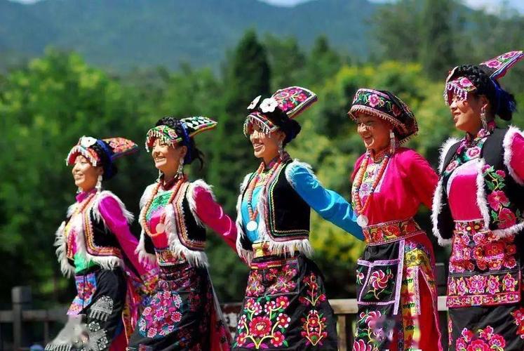 从中国的风土人情到世界自然奇观,足不出户,便开始一场有趣而丰富的