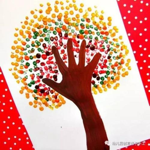 点彩画幼儿园的孩子们来说绝对不陌生,材料易得,操作简单,对于没有